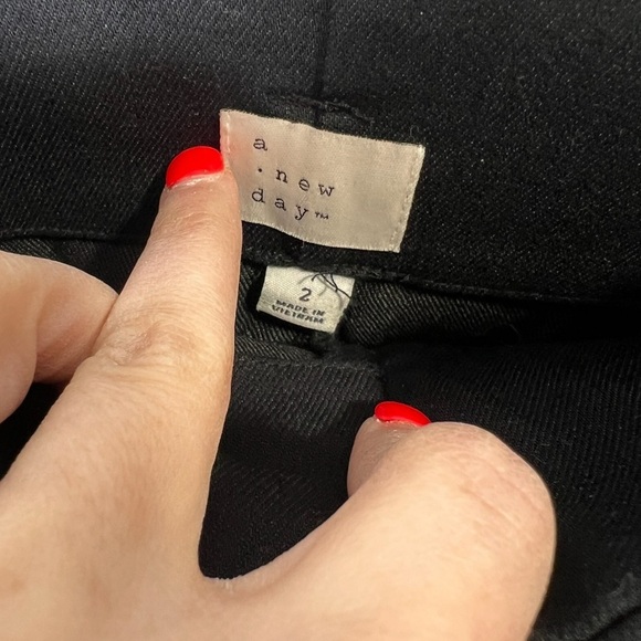 A New Day Women’s Paperbag Waist Black Pants Size 2 - Picture 4 of 4